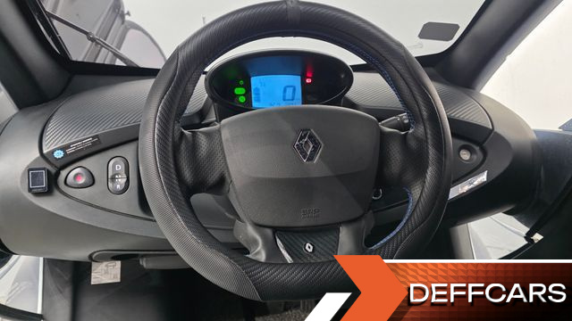 Renault-KoreaSamsung TWIZY Intens(2-seater) купить на сайте DeffCars