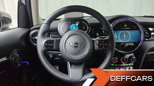 Mini COOPER 5Door Classic Third Generation купить на сайте DeffCars