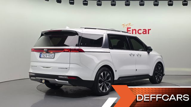 Kia CARNIVAL Gasoline 7-Seater Signature купить на сайте DeffCars