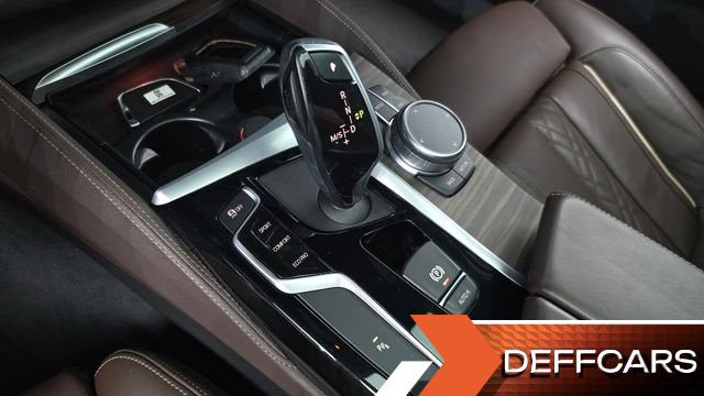 BMW 5-SERIES 520i M Sport купить на сайте DeffCars