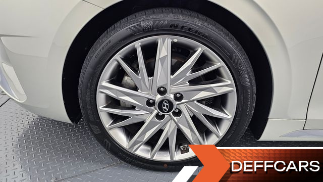 Hyundai GRANDEUR 3.3 Calligraphy купить на сайте DeffCars