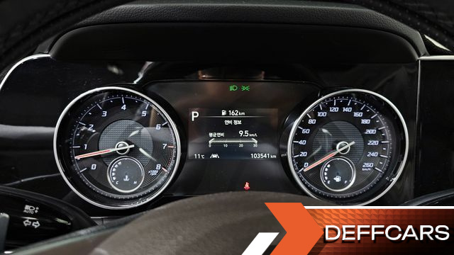 Hyundai GRANDEUR 2.5 Premium Choice купить на сайте DeffCars