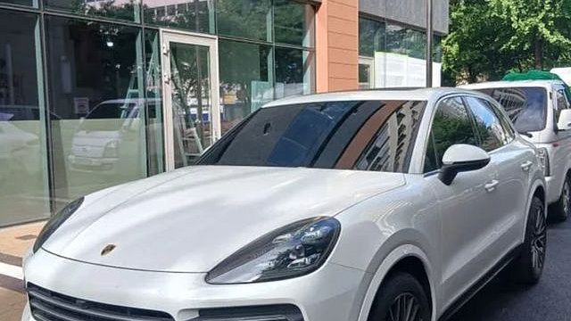 Porsche CAYENNE 3.0 купить на сайте DeffCars