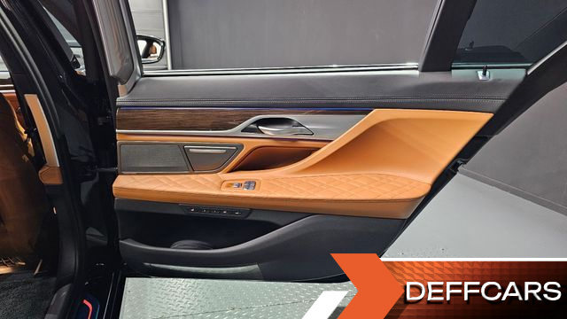 BMW 7-SERIES 740Li xDrive Design Pure Excellence купить на сайте DeffCars
