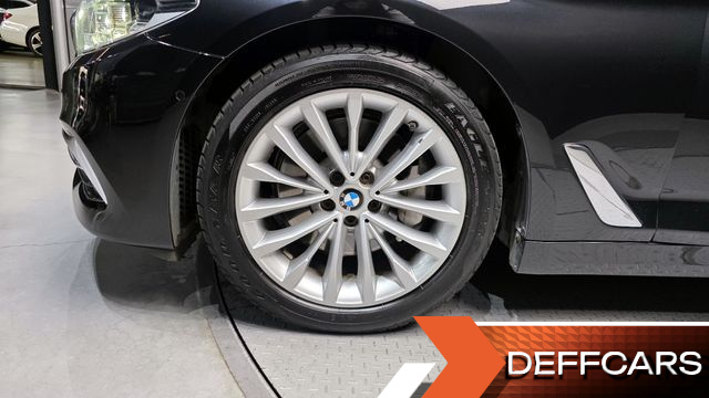 BMW 5-SERIES 530i Luxury Plus купить на сайте DeffCars