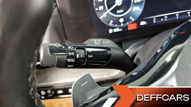 Kia CARNIVAL Gasoline 9-Seater Signature купить на сайте DeffCars