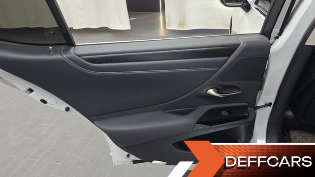 Lexus ES Luxury Plus купить на сайте DeffCars