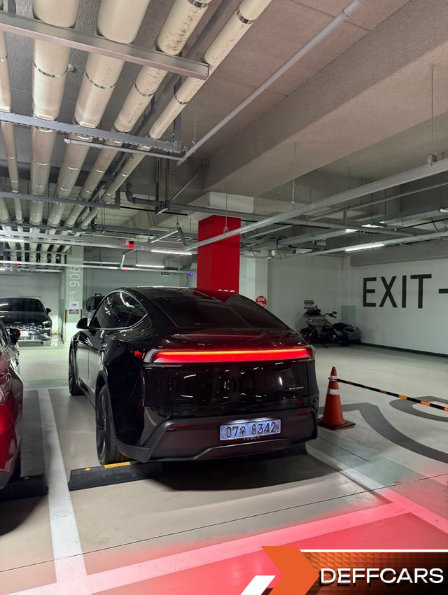 Tesla MODEL Y Long Range AWD купить на сайте DeffCars