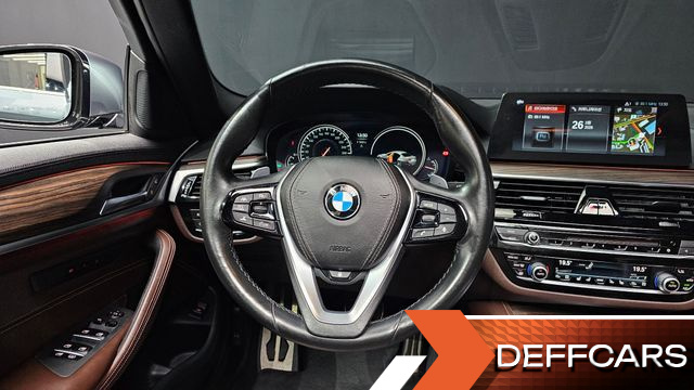 BMW 5-SERIES 530i xDrive M Sport Package Plus купить на сайте DeffCars