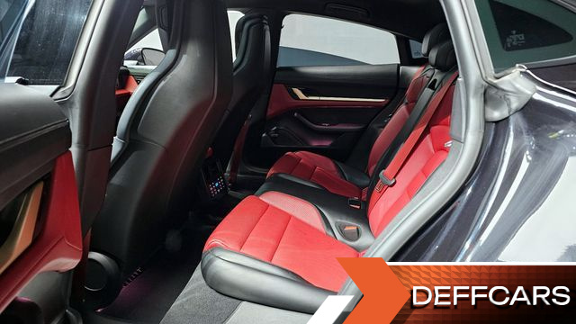 Porsche TAYCAN Base купить на сайте DeffCars