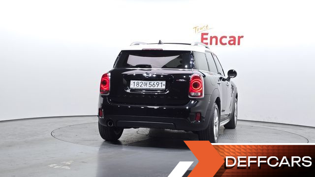 Mini COUNTRYMAN Standard 2nd купить на сайте DeffCars