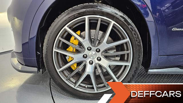 Maserati LEVANTE 3.0 S AWD GranLusso купить на сайте DeffCars