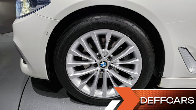 BMW 5-SERIES 520d Luxury Plus купить на сайте DeffCars