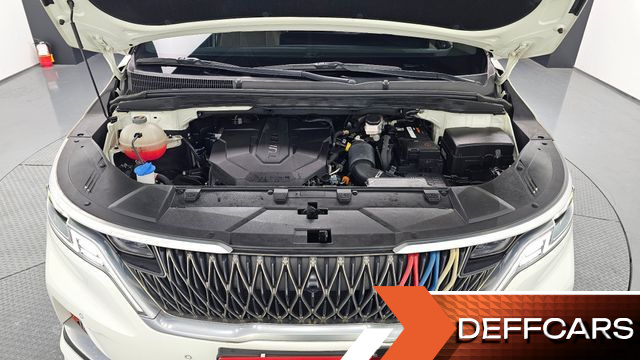 Kia CARNIVAL 9-Seater Signature купить на сайте DeffCars