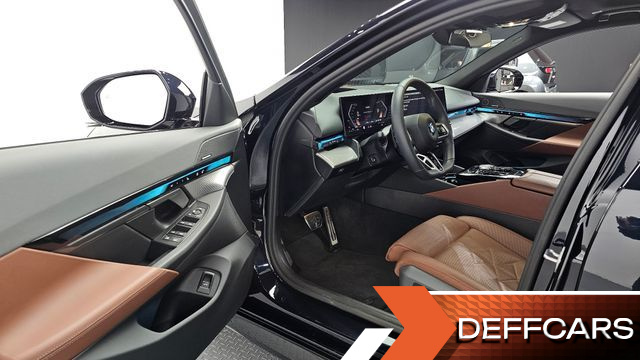 BMW 5-SERIES 530i xDrive M Sport купить на сайте DeffCars