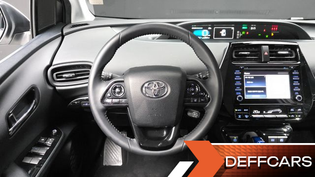 Toyota PRIUS 1.8 купить на сайте DeffCars