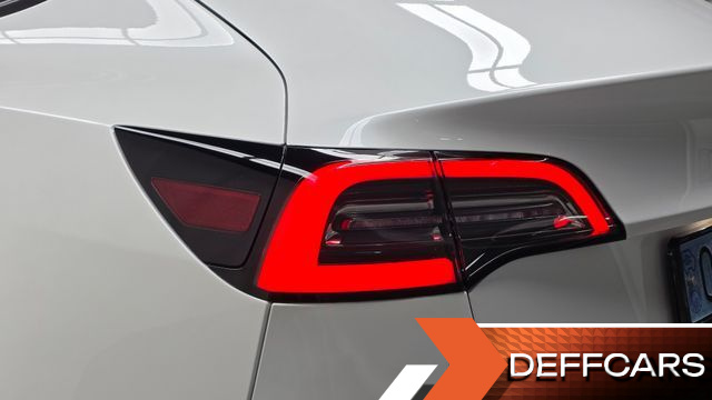 Tesla MODEL 3 Long Range AWD купить на сайте DeffCars