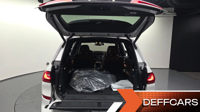 BMW X7 xDrive 40i M Sport 6STR купить на сайте DeffCars