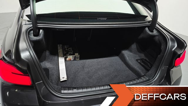 BMW 5-SERIES 520i M Sport купить на сайте DeffCars