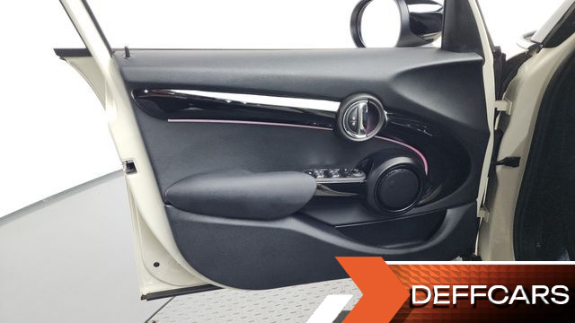 Mini COOPER 5Door Classic Third Generation купить на сайте DeffCars