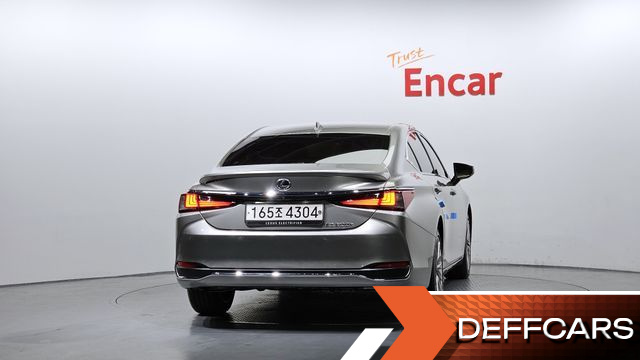 Lexus ES Luxury Plus купить на сайте DeffCars