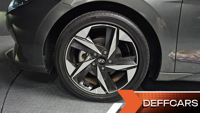 Hyundai AVANTE 1.6 Inspiration купить на сайте DeffCars