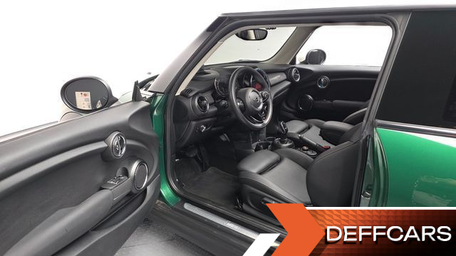 Mini COOPER Classic Plus Launch Pack Third Generation купить на сайте DeffCars