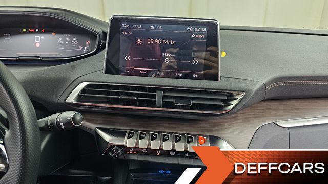 Peugeot 5008 1.2 Pure Tech GT купить на сайте DeffCars