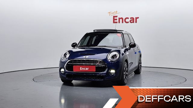 Mini COOPER 5Door Standard 3rd купить на сайте DeffCars