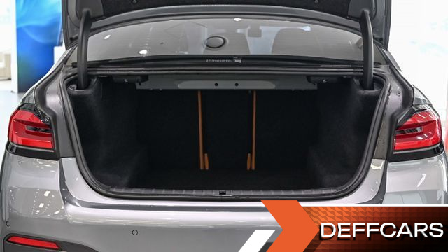 BMW 5-SERIES 520i M Sport купить на сайте DeffCars