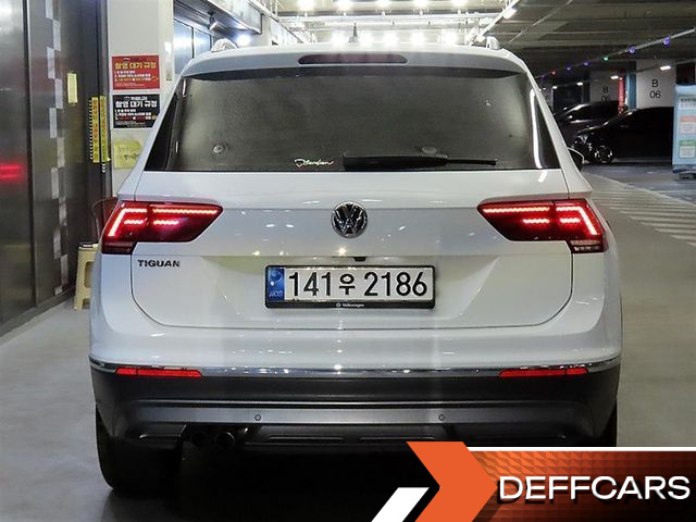 Volkswagen TIGUAN 2.0 TDI Premium купить на сайте DeffCars