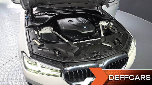 BMW 5-SERIES 520i Luxury купить на сайте DeffCars