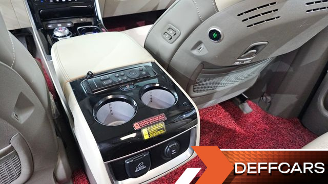 Kia CARNIVAL Gasoline 9-Seater Hi-Limousine Signature купить на сайте DeffCars