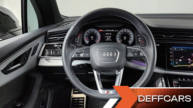 Audi Q7 55 TFSI Quattro Premium купить на сайте DeffCars