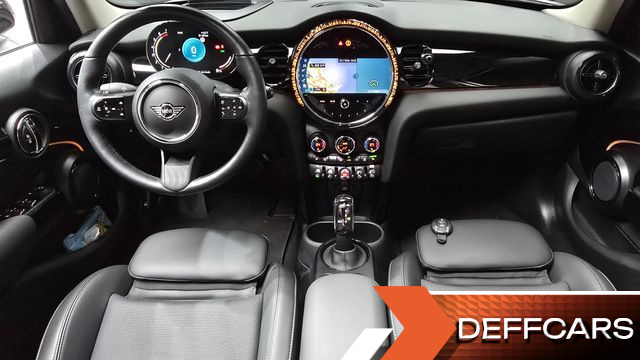 Mini COOPER 5Door Classic Third Generation купить на сайте DeffCars
