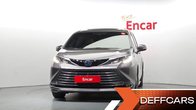 Toyota SIENNA 2.5 Hybrid AWD купить на сайте DeffCars