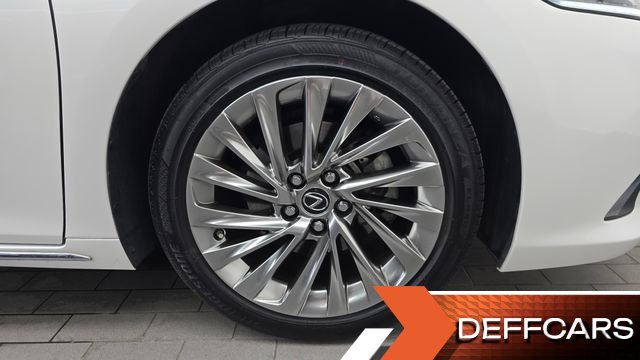 Lexus ES Luxury Plus купить на сайте DeffCars