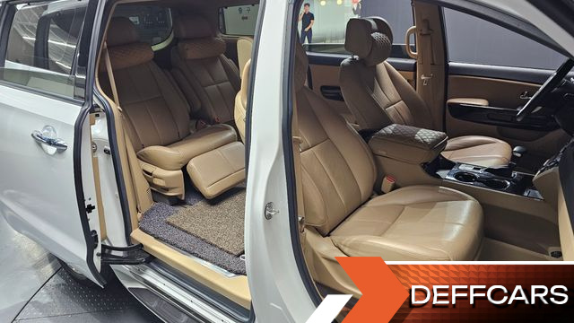 Kia CARNIVAL Gasoline 7-Seater Limousine President купить на сайте DeffCars