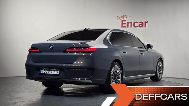 BMW 7-SERIES 740i sDrive Design Pure Excellence купить на сайте DeffCars