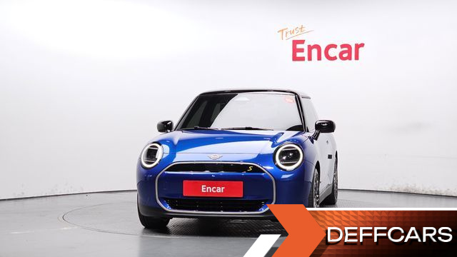 Mini COOPER SE Favoured купить на сайте DeffCars