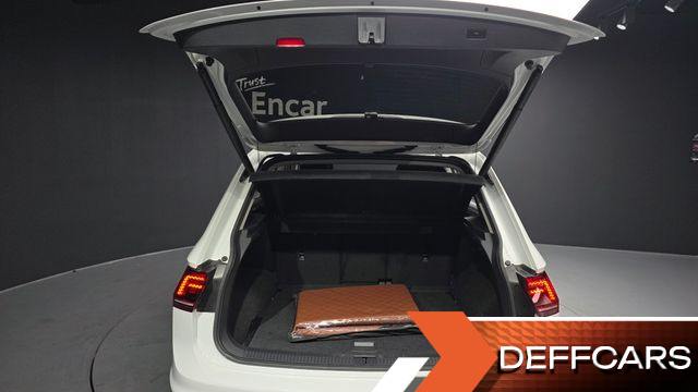 Volkswagen TIGUAN 2.0 TDI Premium купить на сайте DeffCars