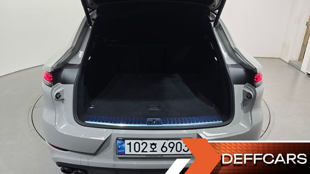 Porsche CAYENNE 3.0 E-Hybrid Coupe купить на сайте DeffCars
