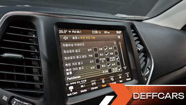 Jeep CHEROKEE 2.4 Longitude High AWD купить на сайте DeffCars