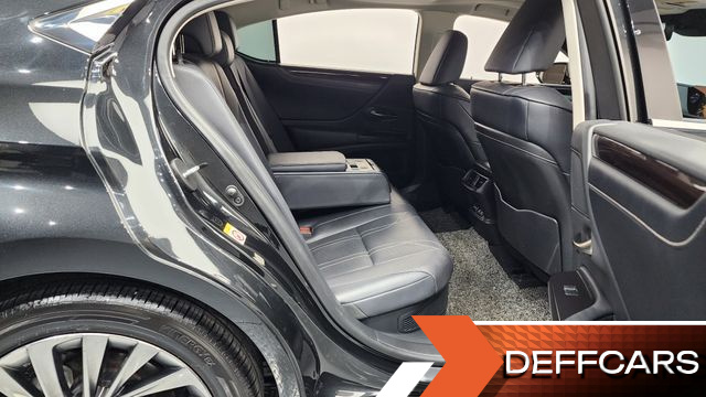 Lexus ES Luxury Plus купить на сайте DeffCars