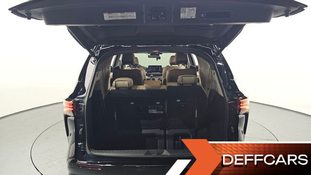 Toyota SIENNA 2.5 Hybrid AWD купить на сайте DeffCars