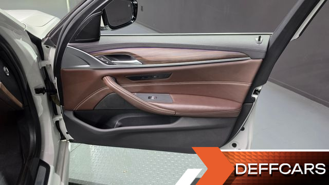 BMW 5-SERIES 530i M Sport Package Plus купить на сайте DeffCars