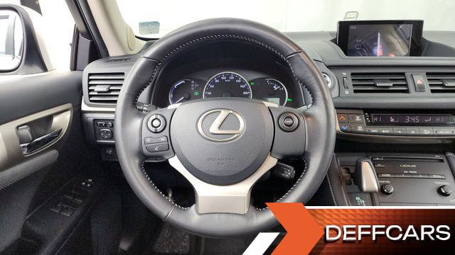 Lexus CT200H 1.8 Supreme ZWA10 купить на сайте DeffCars