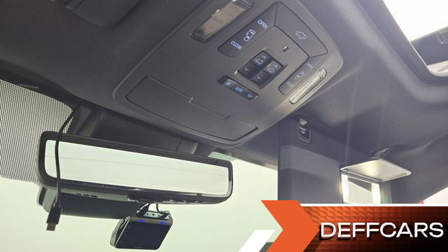 Toyota SIENNA 2.5 Hybrid AWD купить на сайте DeffCars