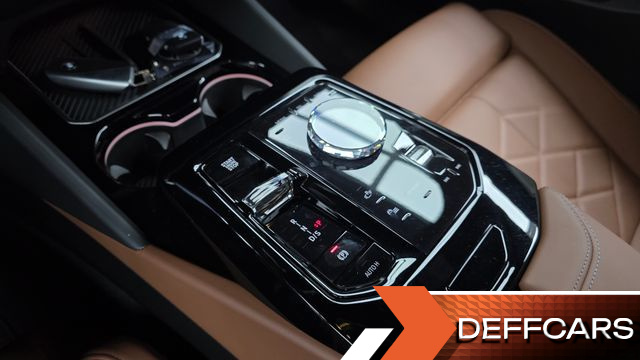 BMW 5-SERIES 530i xDrive M Sport купить на сайте DeffCars