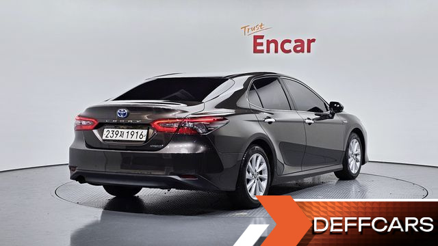 Toyota CAMRY 2.5 LE Hybrid купить на сайте DeffCars